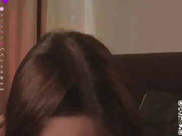 Offline blushinbloom on Chaturbate