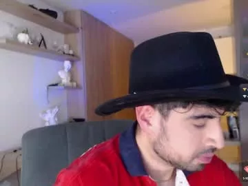 Offline bradley_muscle on Chaturbate