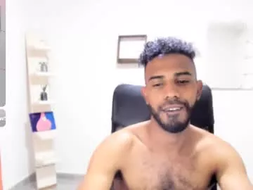 Offline bruce_1111 on Chaturbate