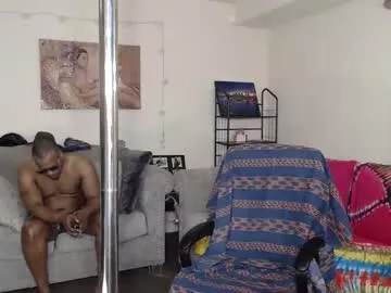 Offline carliecreams on Chaturbate