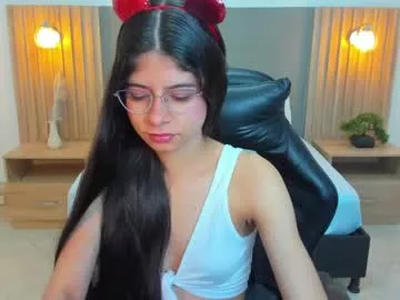Offline carlina_15 on Chaturbate