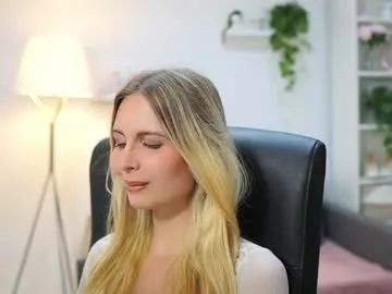 Offline catecrago_ on Chaturbate