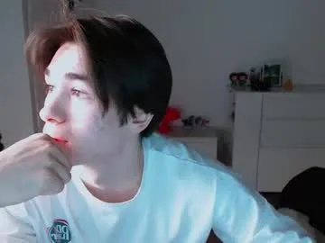 Offline charleshanson69 on Chaturbate