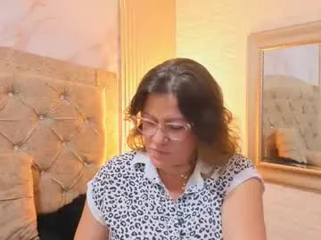 Offline charlotte__g on Chaturbate