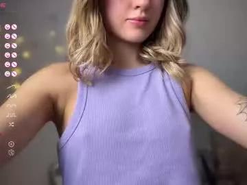 charming_melodii model from Chaturbate