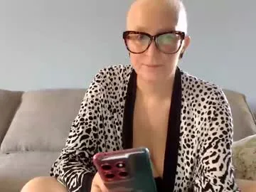 chelseasentra1 on Chaturbate