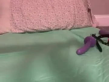 cherry7_7 — show me 3 dicks on c2c (look at menu) [333 tokens left] #joi #anal #c2c #voice #spit #natural #tits #sub