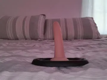 Freechat cherryvonfairy on Chaturbate