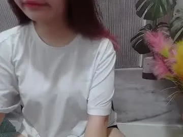 Freechat chillylove on Chaturbate