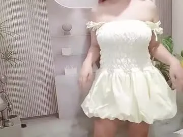 Freechat chillylove on Chaturbate