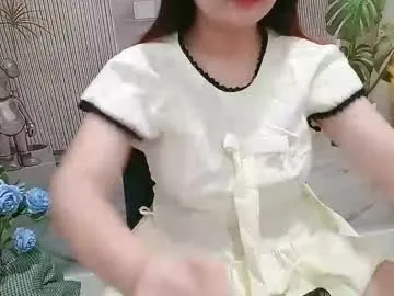 Freechat chillylove on Chaturbate