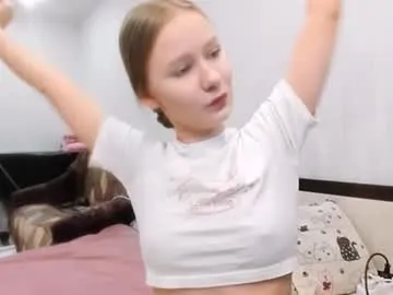 chloe_wifey on Chaturbate