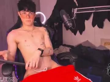 cinnamon_boyxxx from Chaturbate
