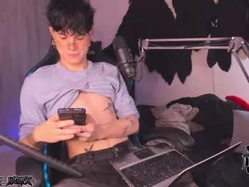 cinnamon_boyxxx from Chaturbate