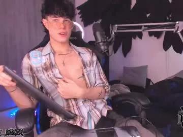 cinnamon_boyxxx from Chaturbate