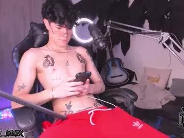 cinnamon_boyxxx from Chaturbate