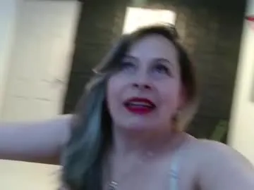 Offline cinthia1609 on Chaturbate