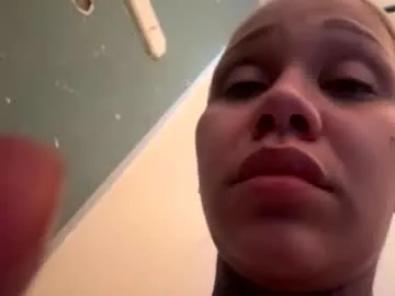 Offline clairecumming69 on Chaturbate