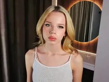 Offline cletaunderkoffler on Chaturbate