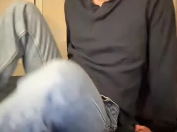 Offline clydeaustin on Chaturbate