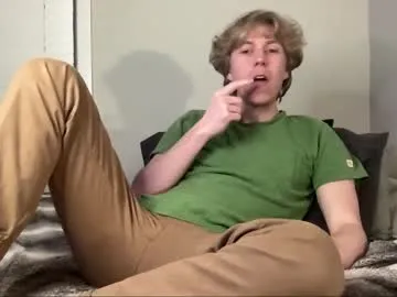 Offline clydeaustin on Chaturbate