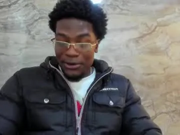 Freechat compton_01 on Chaturbate