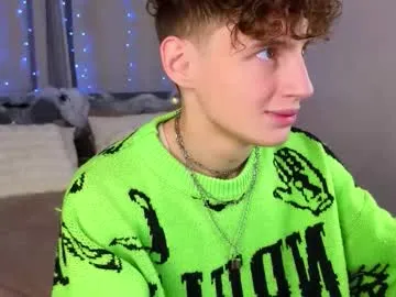 Offline crisp1n on Chaturbate