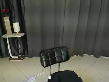 Offline cummingyu on Chaturbate