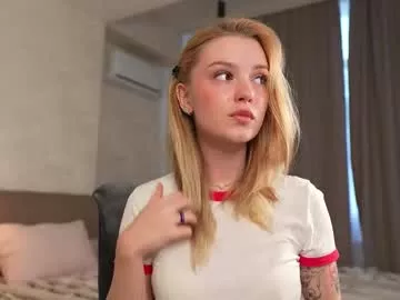 Offline cyberheart_ on Chaturbate