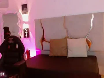 Freechat daphnne_tay on Chaturbate