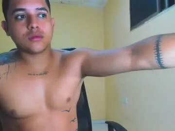 Offline davidlenonn_ on Chaturbate