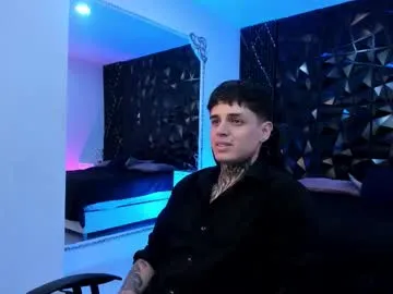 Offline declan_fox on Chaturbate