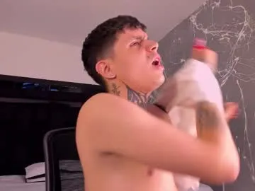 Offline declan_fox on Chaturbate