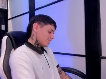 Offline declan_fox on Chaturbate