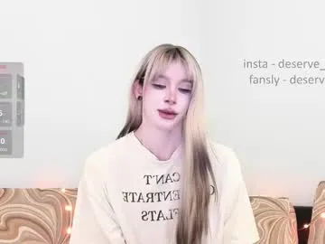 Freechat deserve_dessert on Chaturbate