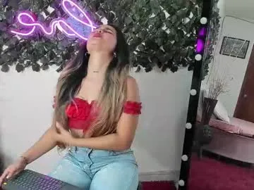 destinyhills_ on Chaturbate