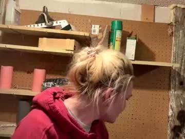 Offline dickeddownsouth on Chaturbate