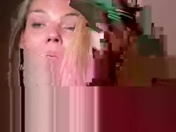 Offline dickeddownsouth on Chaturbate