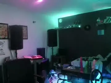 Offline durfmanx on Chaturbate