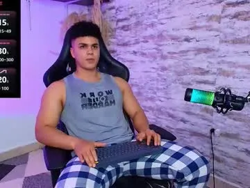 Offline edward__clarck on Chaturbate