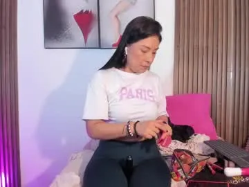 Offline ella_rouse1 on Chaturbate