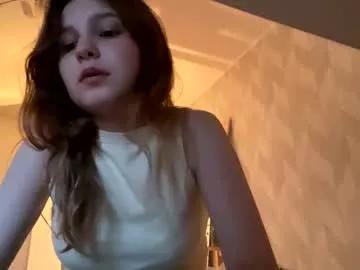 elle_ellise from Chaturbate
