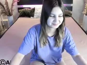 elle_ellise from Chaturbate