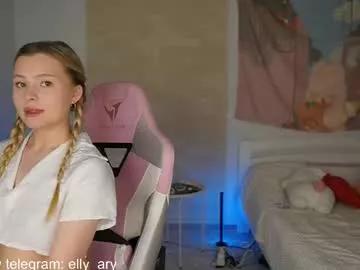 elly_ary from Chaturbate