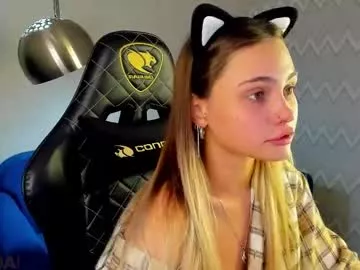 Offline elsa_carterr on Chaturbate