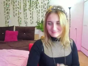 elsa_hot_here — GOAL: Massage my  naked boobs [20 tokens remaining] Welcome to my room! #bigass #blonde #bigpussylips #split #flexible