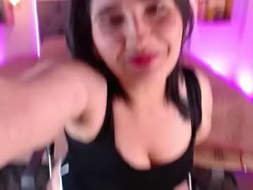 Offline emily_leinn on Chaturbate