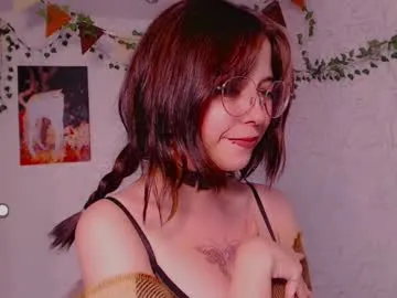 Offline emmae__ on Chaturbate