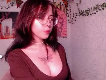 Offline emmae__ on Chaturbate