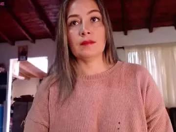 emmahenderson from Chaturbate